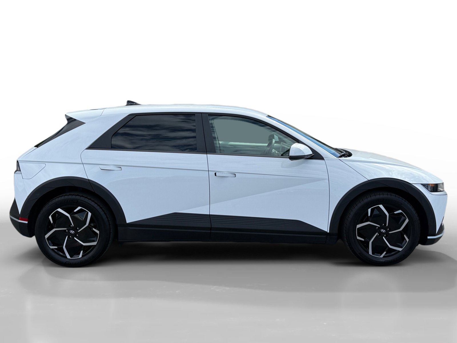 Certified 2024 Hyundai Ioniq 5 SEL image 6