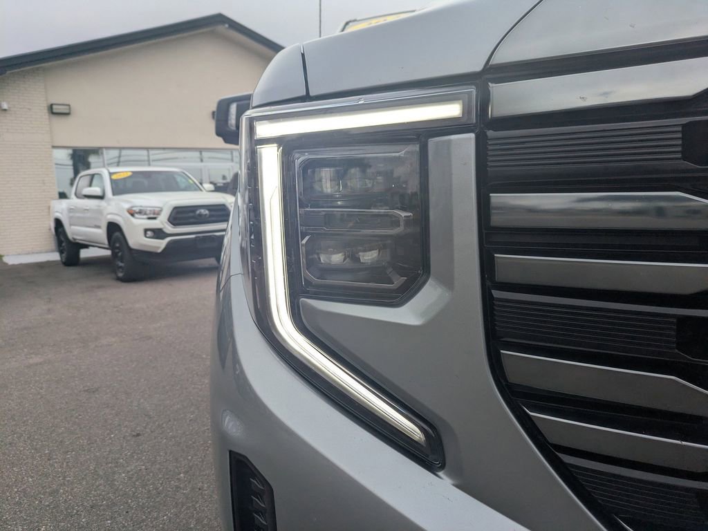 Used 2024 GMC Sierra 1500 AT4 w/ AT4 Premium Package image 10