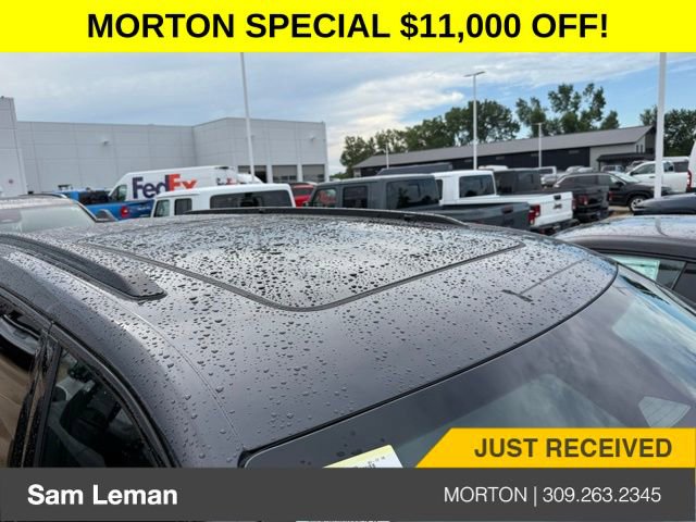 New 2025 Jeep Grand Cherokee L Limited w/ Black Appearance Package image 5