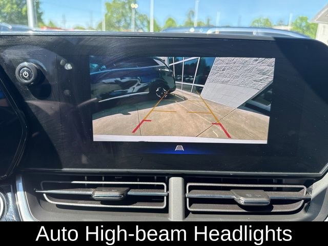 Used 2024 Chevrolet Trax RS w/ Sunroof Package FWD image 23