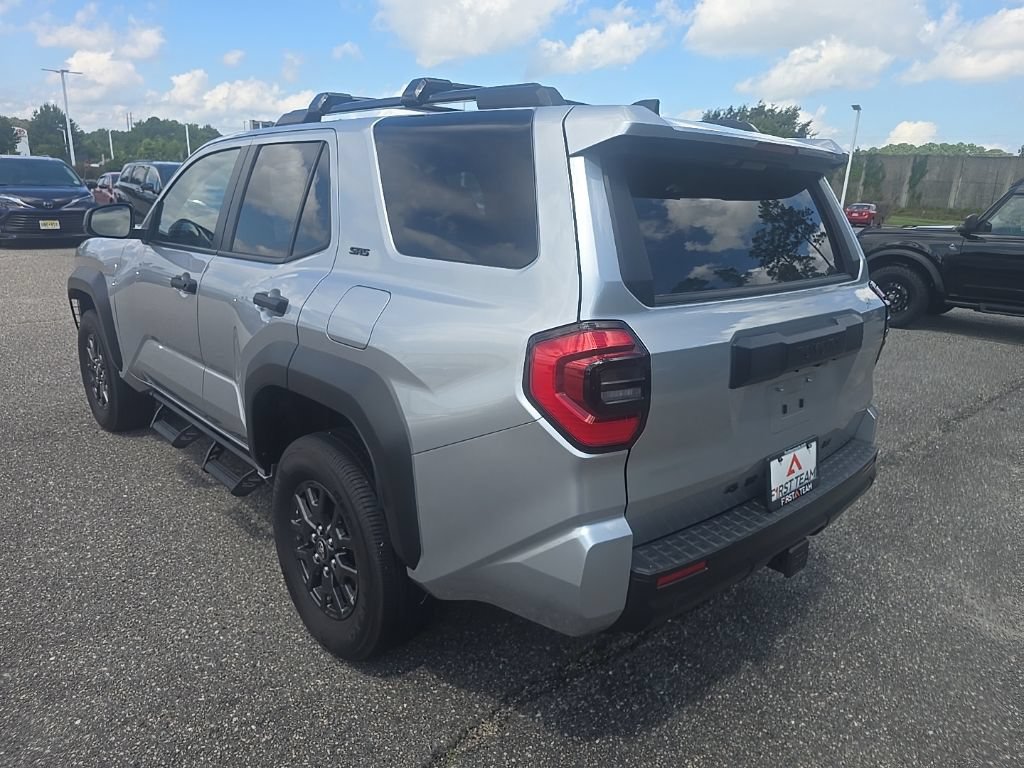 Used 2025 Toyota 4Runner SR5 AWD/4WD image 7