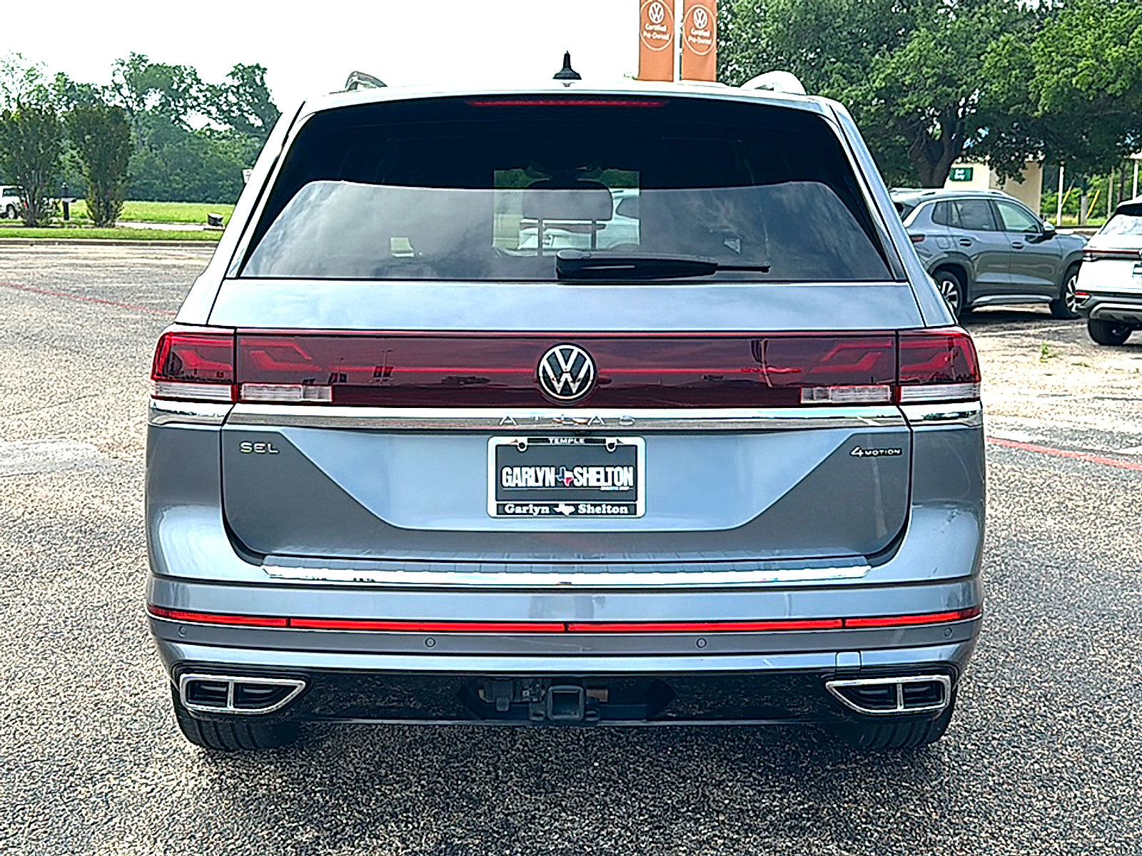 Used 2024 Volkswagen Atlas SEL Premium R-Line AWD/4WD image 7