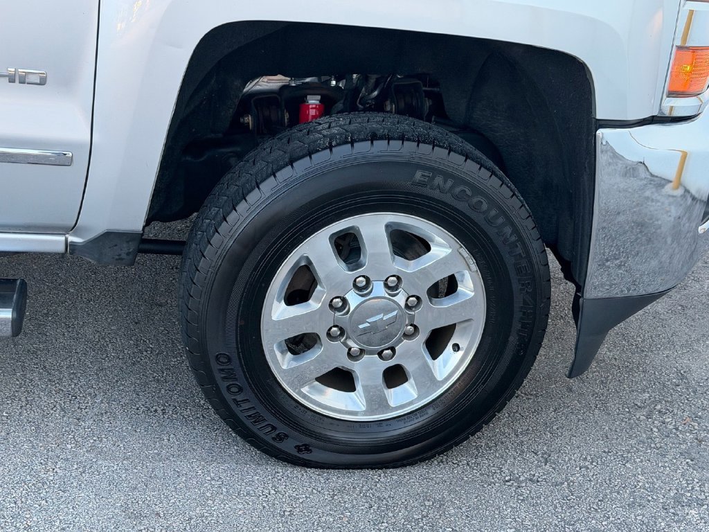 Used 2015 Chevrolet Silverado 2500 LTZ w/ LTZ Plus Package AWD/4WD image 9