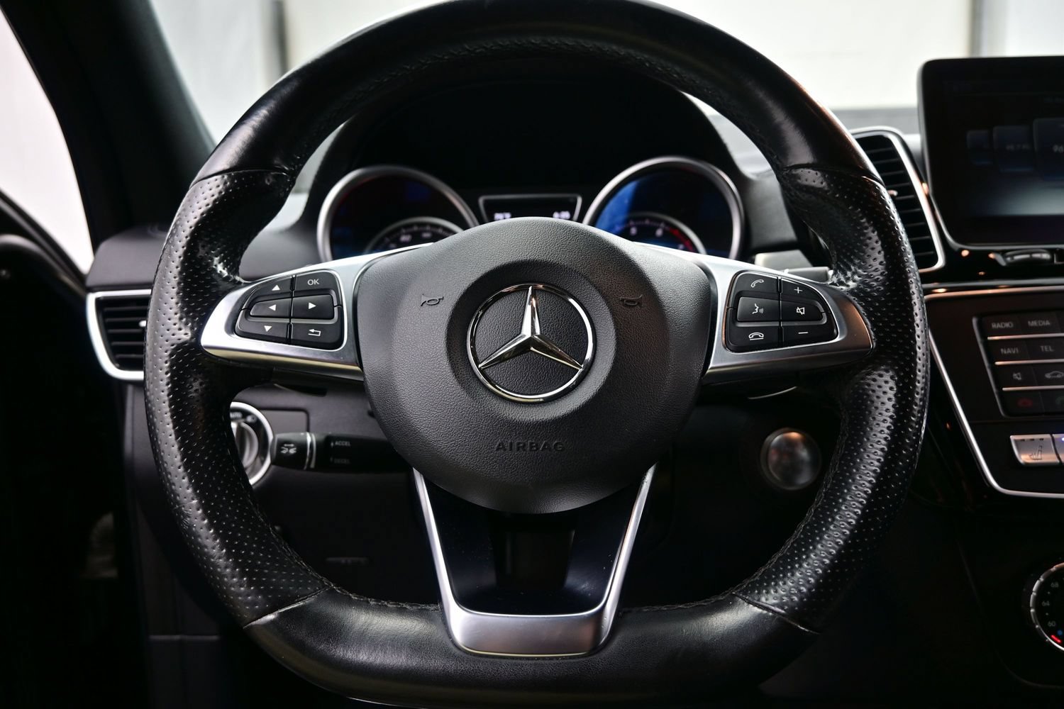 Used 2017 Mercedes-Benz GLE 43 AMG 4MATIC image 29