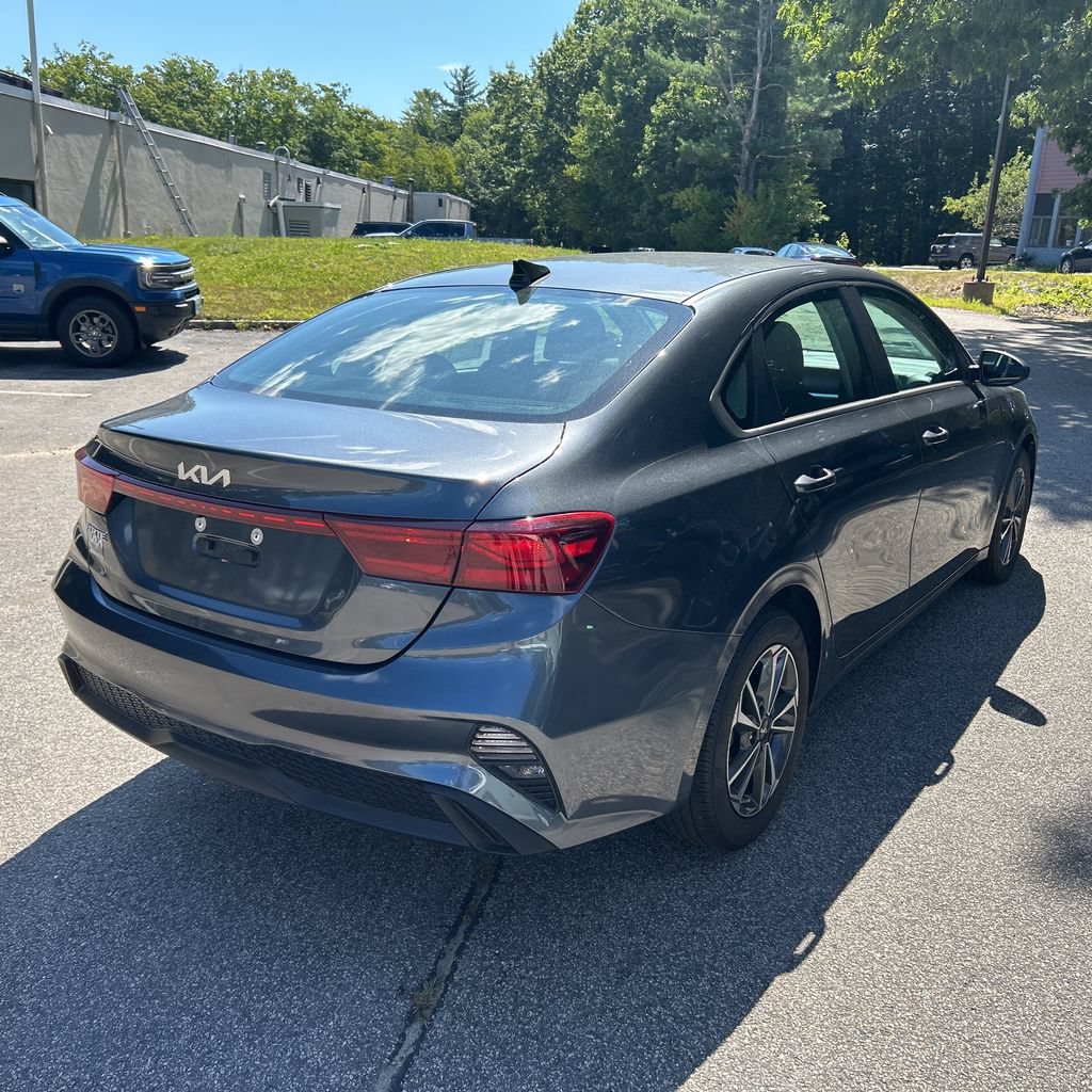 Used 2024 Kia Forte LXS FWD image 5