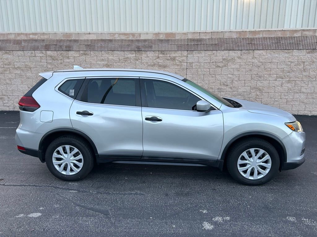 Used 2018 Nissan Rogue S FWD image 7