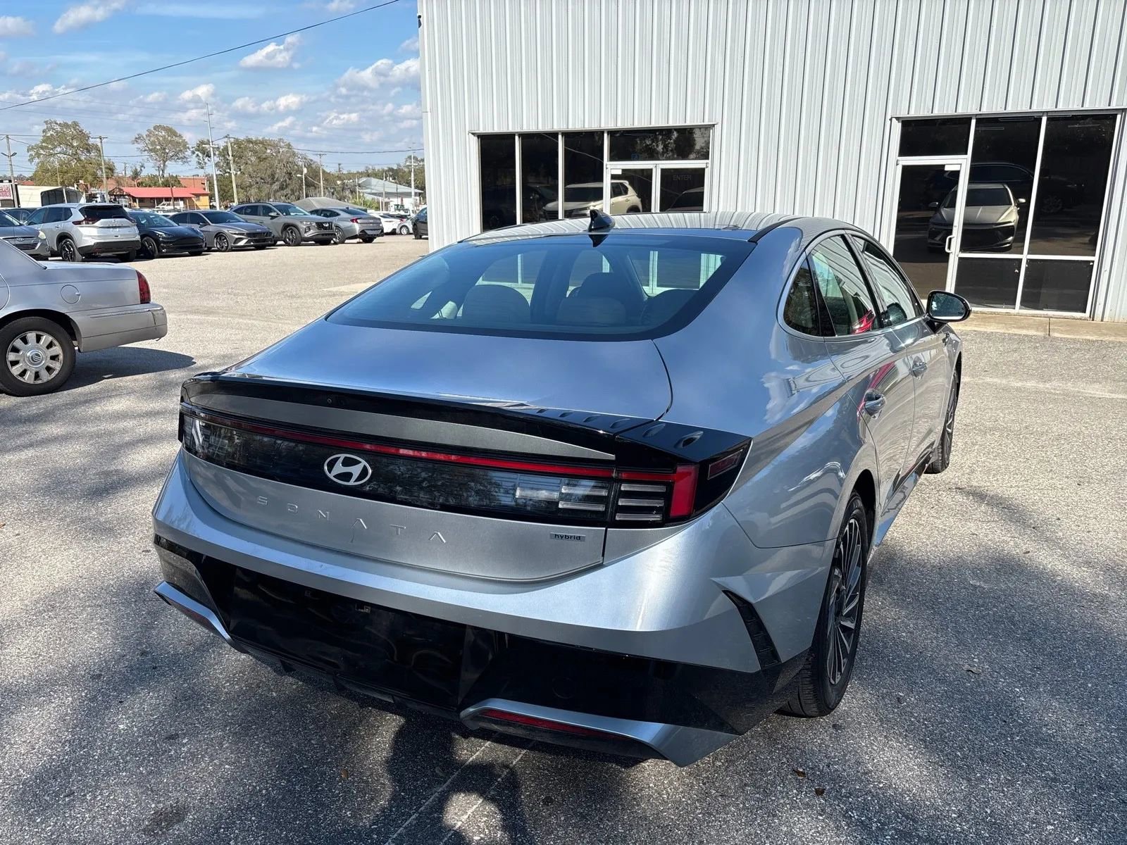 Used 2025 Hyundai Sonata SEL FWD image 9