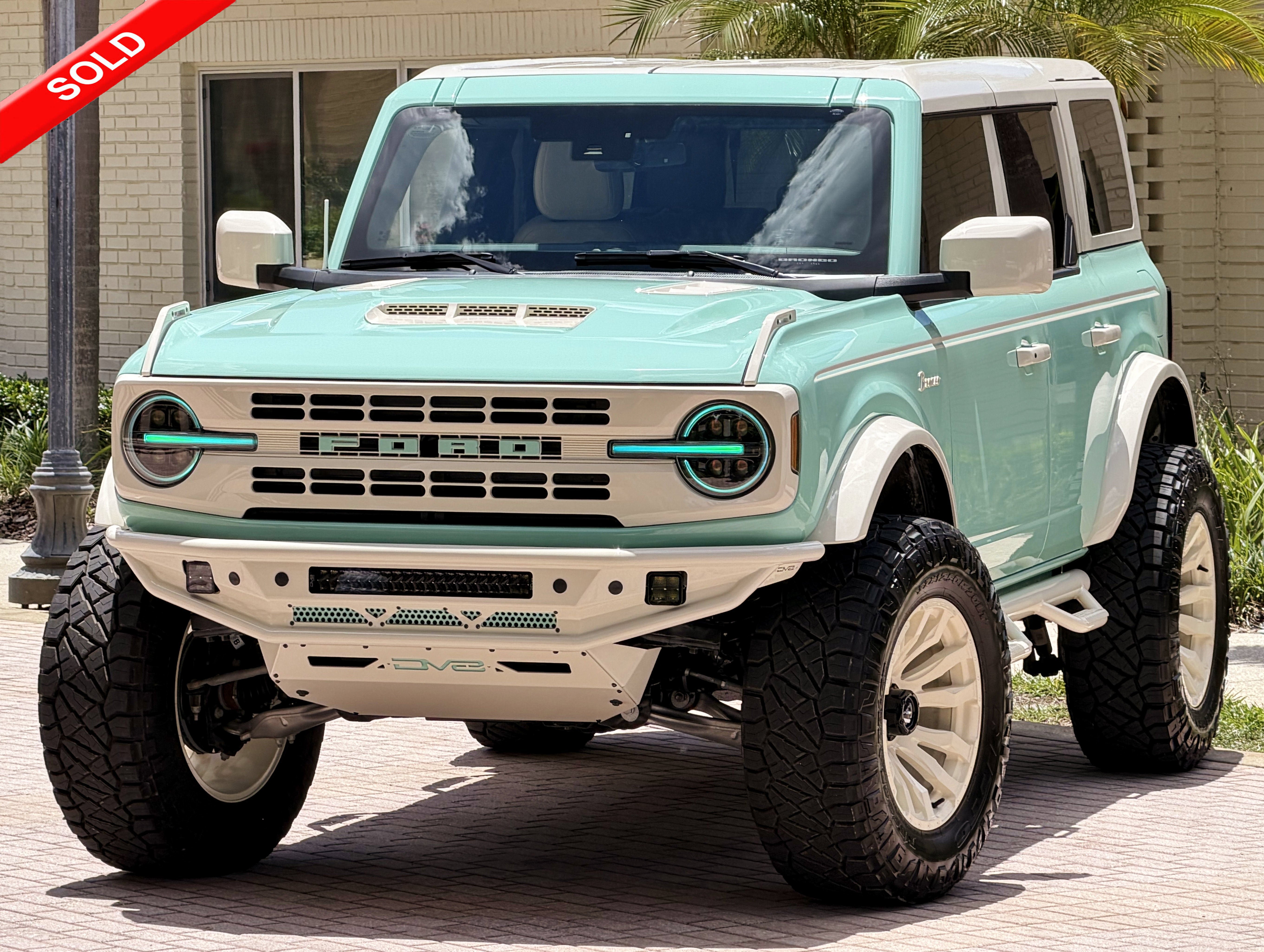 Used 2025 Ford Bronco Outer Banks AWD/4WD image 46