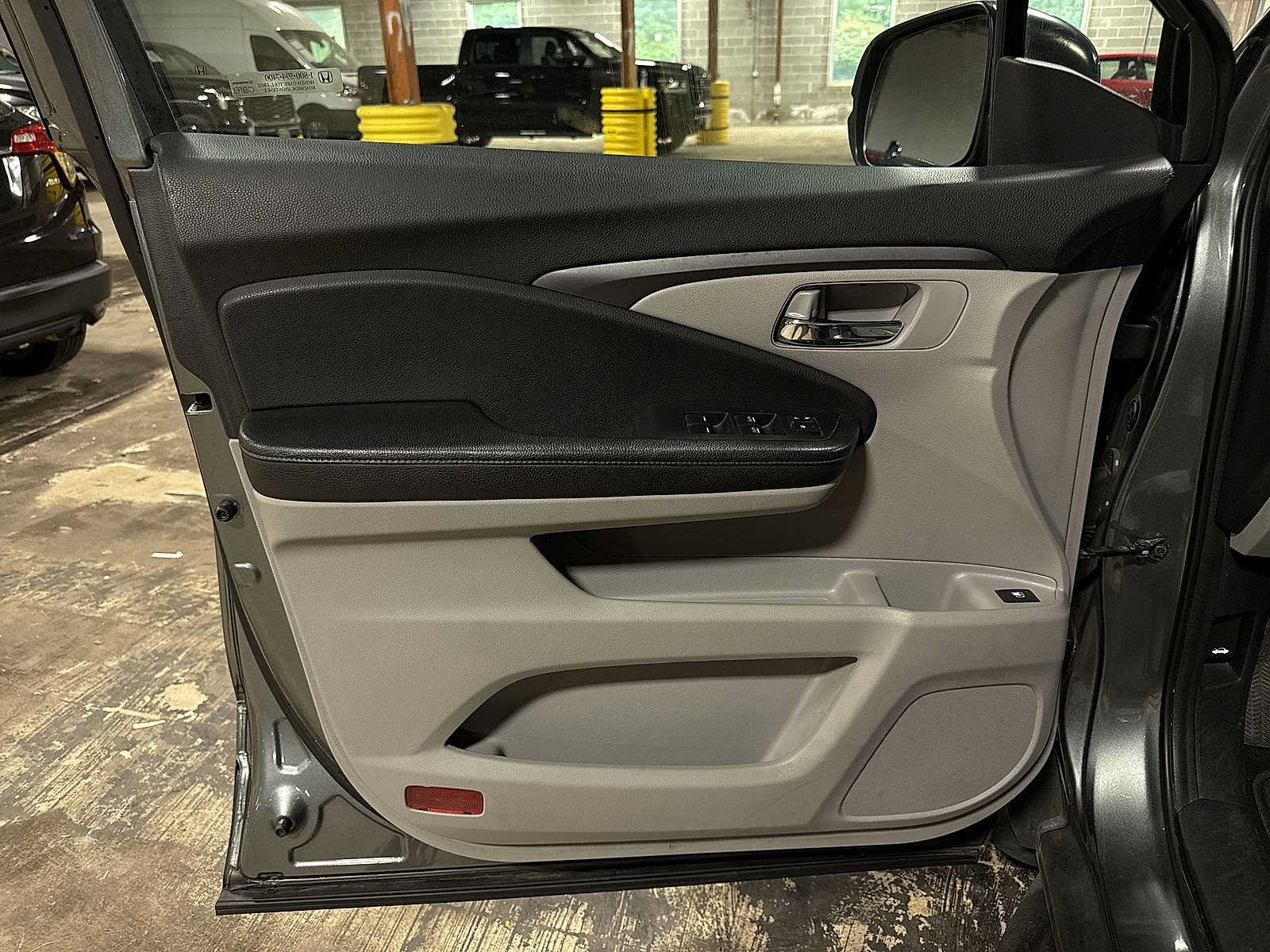 Used 2017 Honda Ridgeline RTL-T image 31
