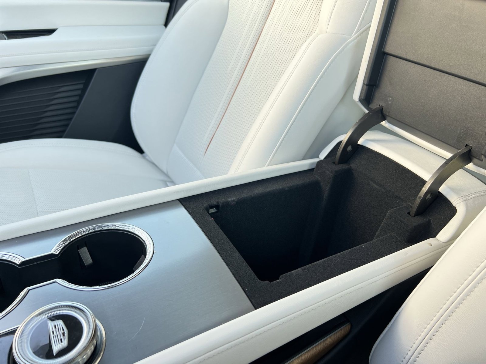 Used 2026 Cadillac Vistiq Sport image 23