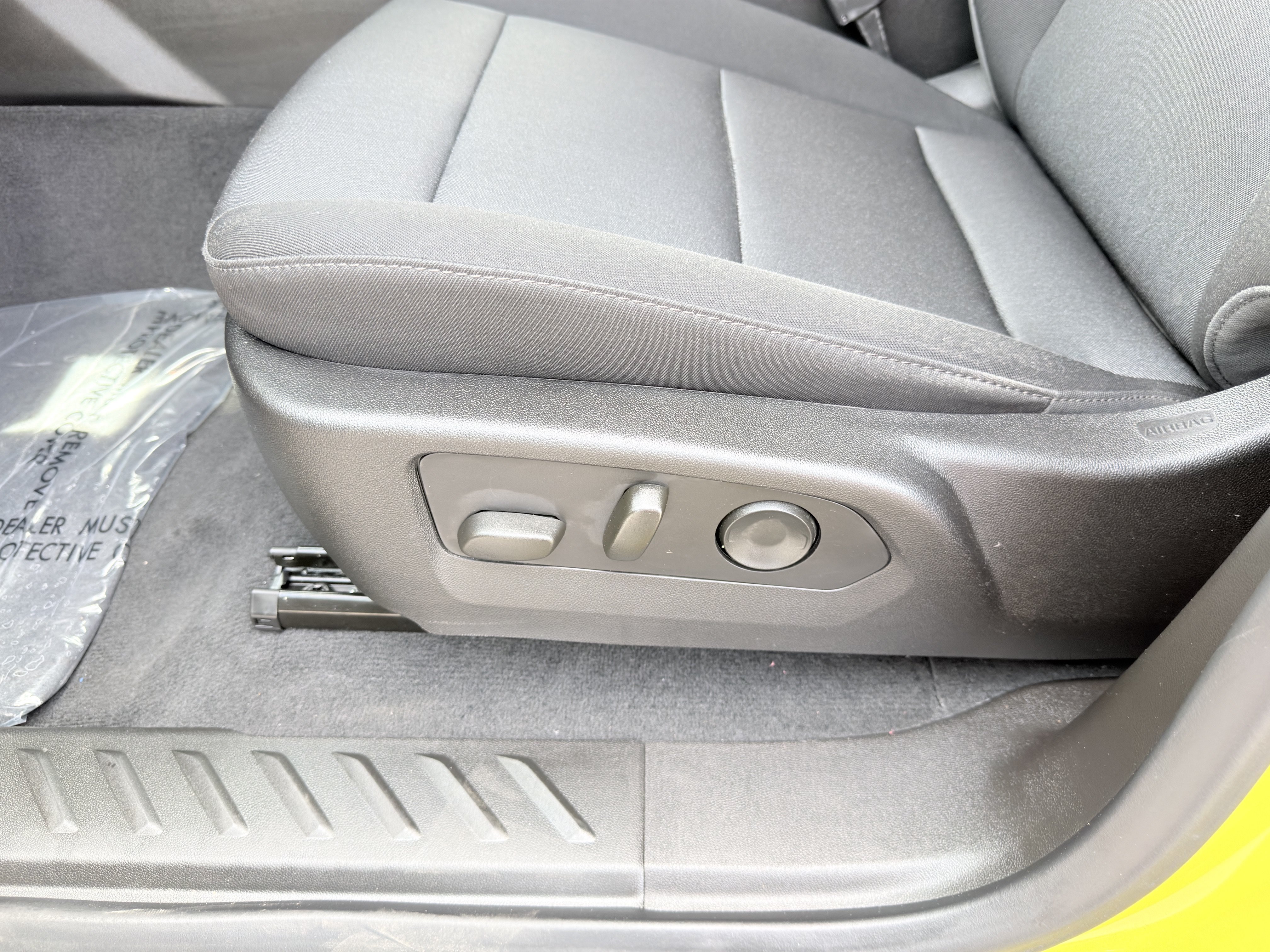 Used 2024 Chevrolet Colorado Trail Boss w/ LPO, Dark Essentials Package AWD/4WD image 31