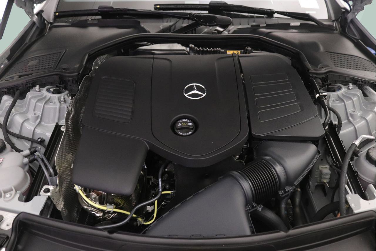 New 2026 Mercedes-Benz CLE 450 4MATIC Coupe image 9