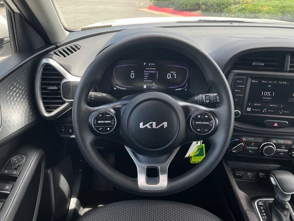 Used 2023 Kia Soul LX w/ Option Group 015 FWD image 14