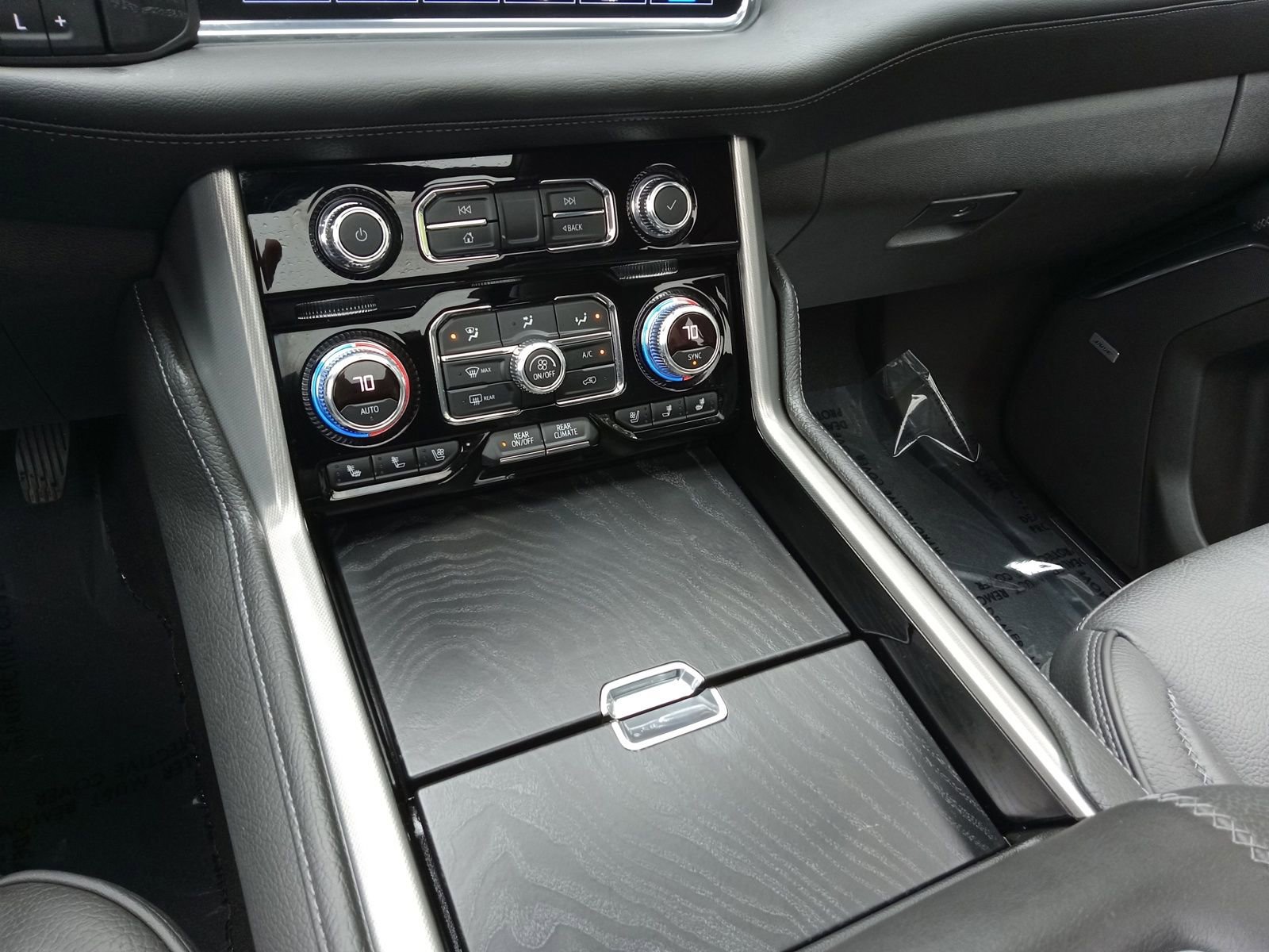 Used 2021 GMC Yukon Denali w/ LPO, Illumination Package image 20