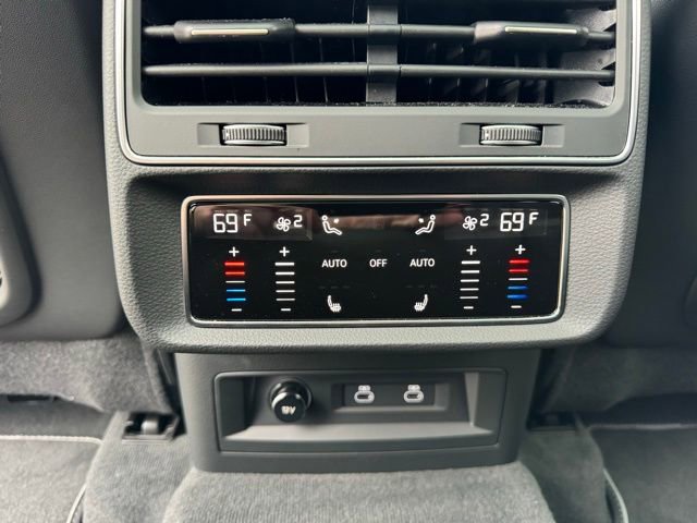 Used 2025 Audi Q7 2.0T Premium Plus w/ Premium Plus Package image 13