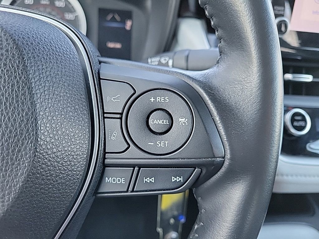 Used 2022 Toyota Corolla SE image 19
