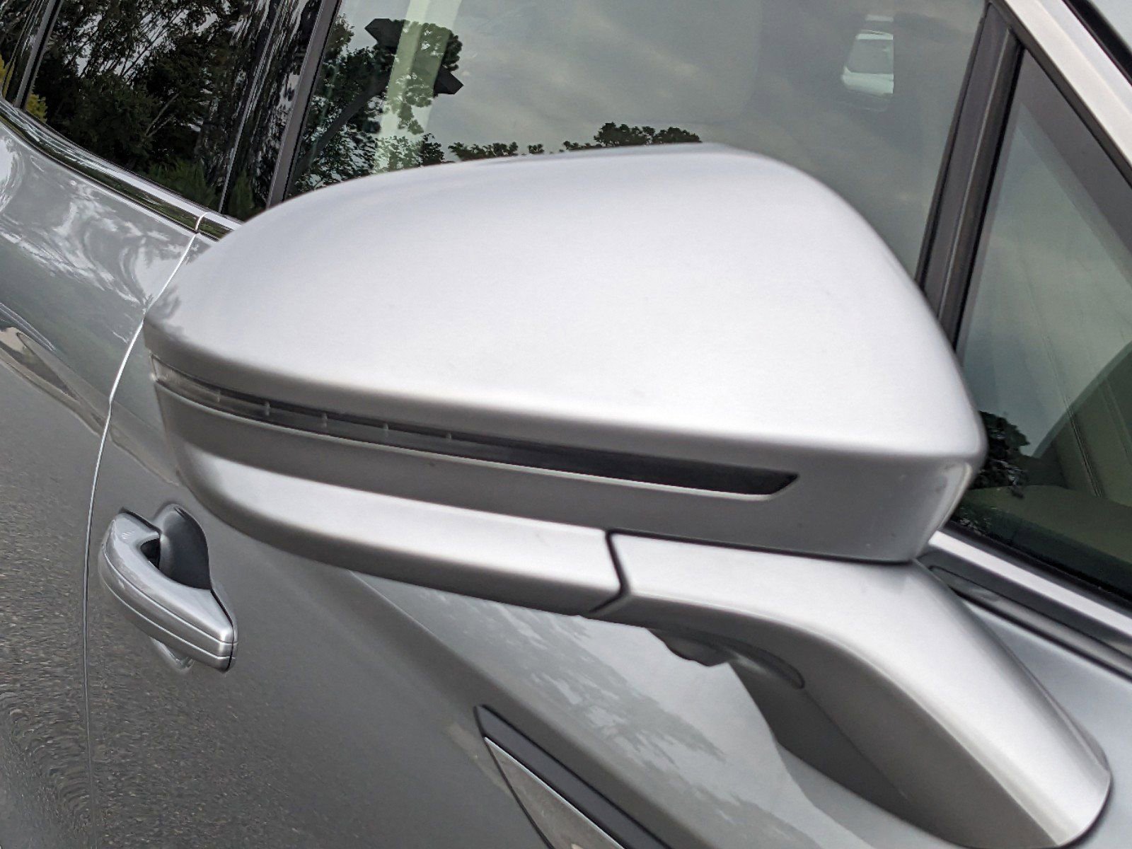 Certified 2023 Lincoln Nautilus Reserve w/ Equipment Group 202A image 12