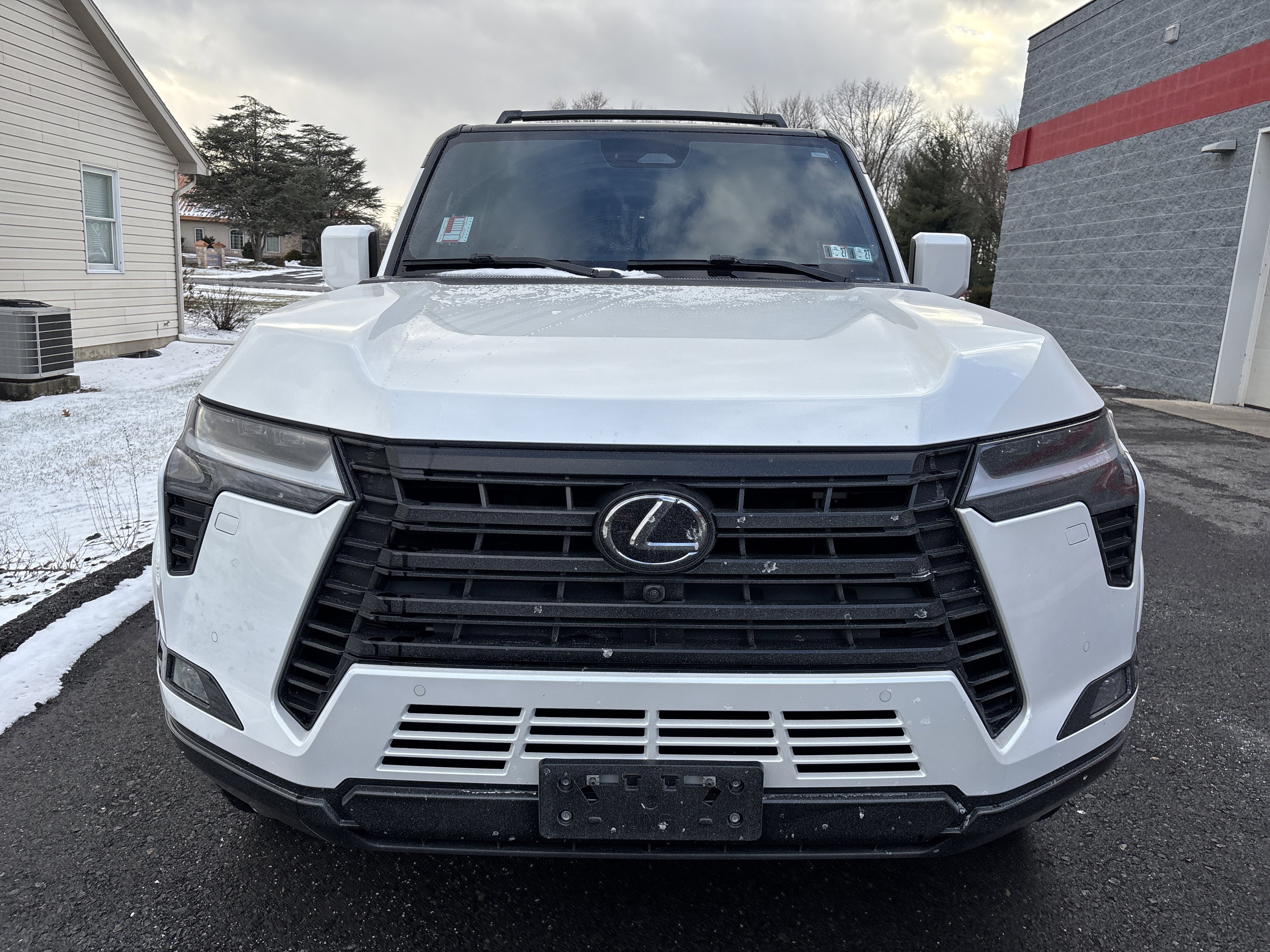 Used 2024 Lexus GX 550 w/ Accessory Package (2T) image 9
