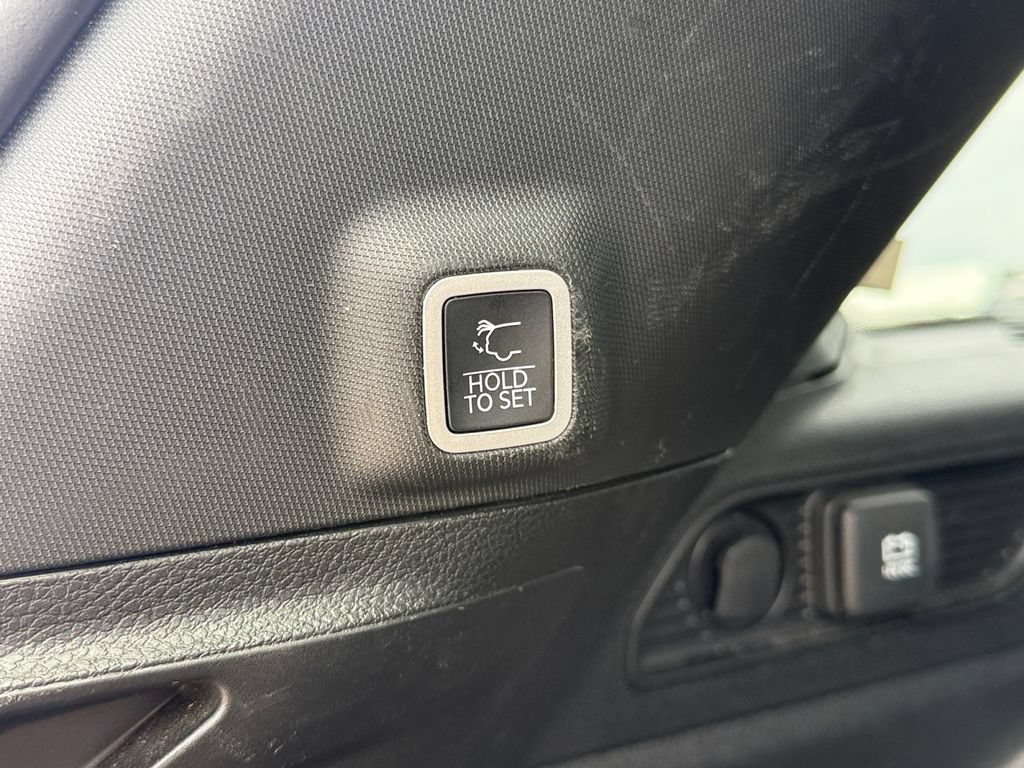 Used 2023 Jeep Grand Cherokee Altitude AWD/4WD image 47