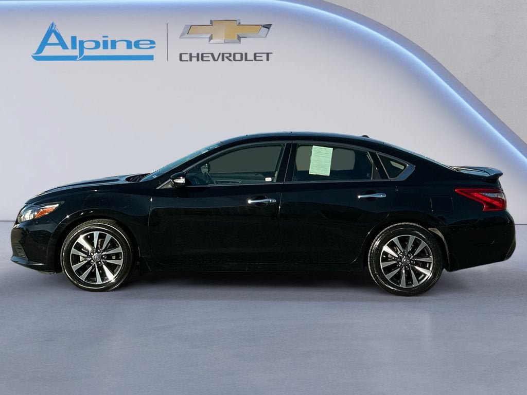 Used 2016 Nissan Altima 2.5 SL w/ 2.5 Technology w/LED Package FWD image 2