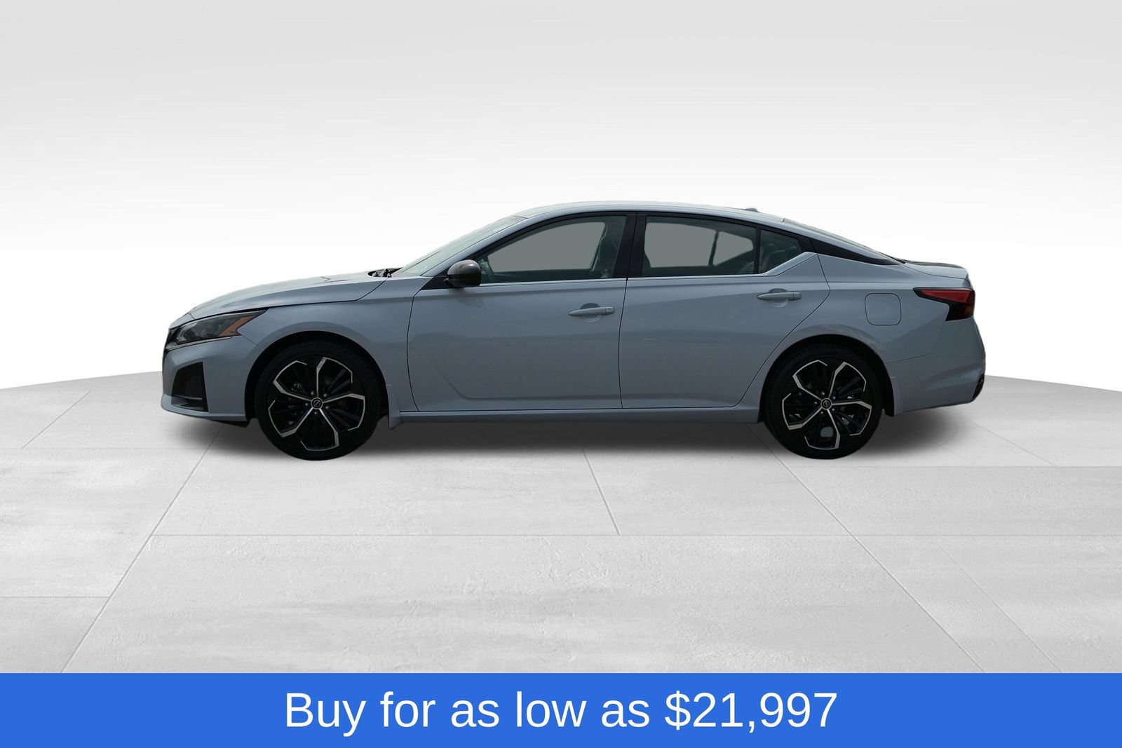 Used 2024 Nissan Altima 2.5 SR AWD/4WD image 8