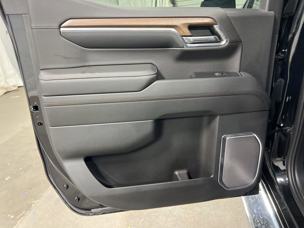 Used 2023 Chevrolet Silverado 1500 High Country w/ Max Trailering Package image 22