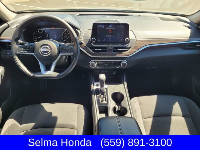 Used 2025 Nissan Altima 2.5 SV FWD image 9