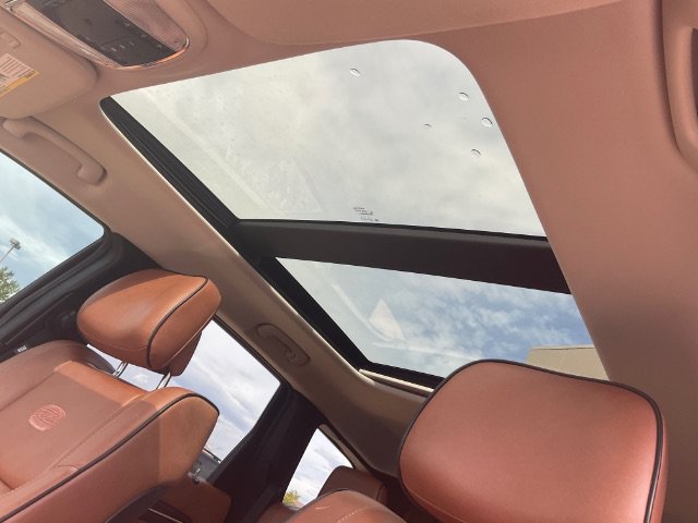 Used 2013 Jeep Grand Cherokee Overland Summit AWD/4WD image 26