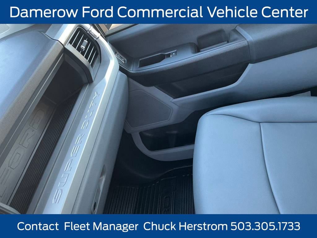 New 2025 Ford F450 XL w/ XL Chrome Package image 19