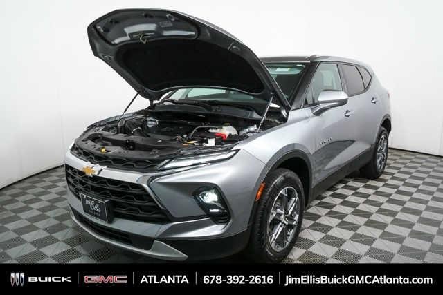 Used 2025 Chevrolet Blazer LT FWD image 30