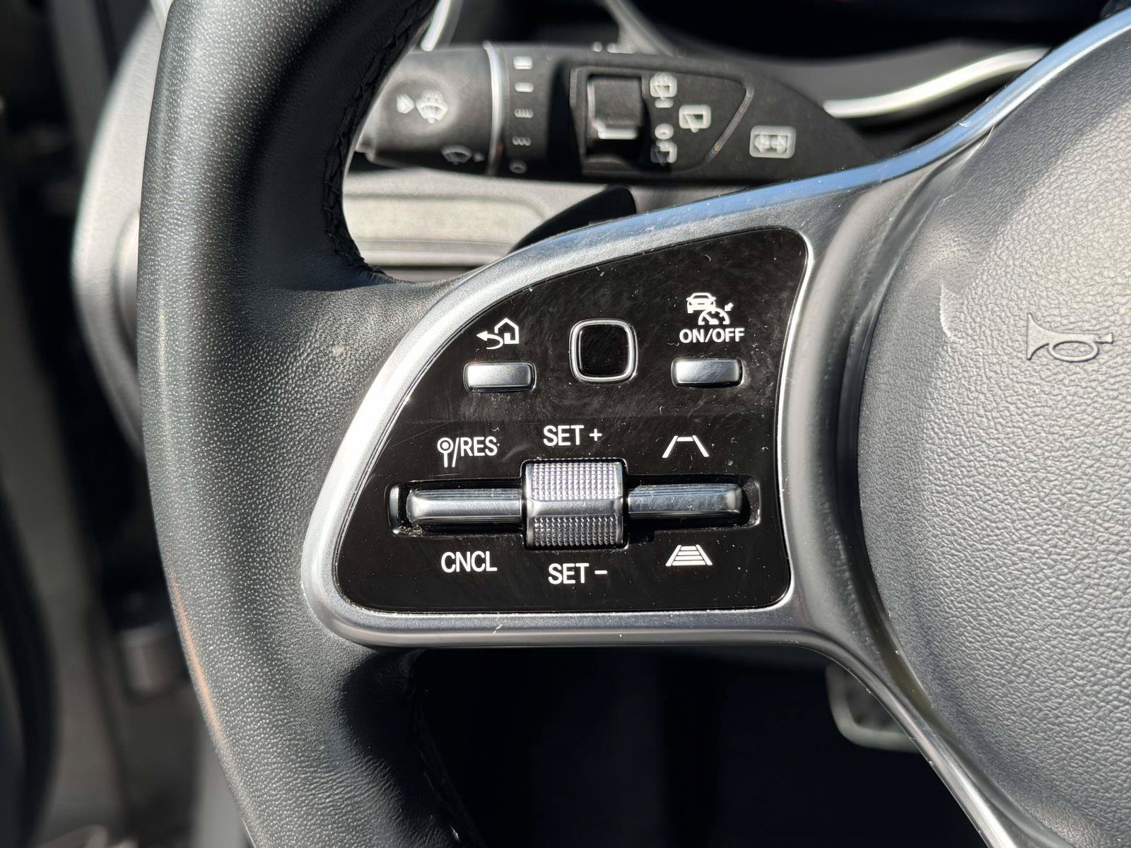 Used 2021 Mercedes-Benz GLC 300 4MATIC image 21