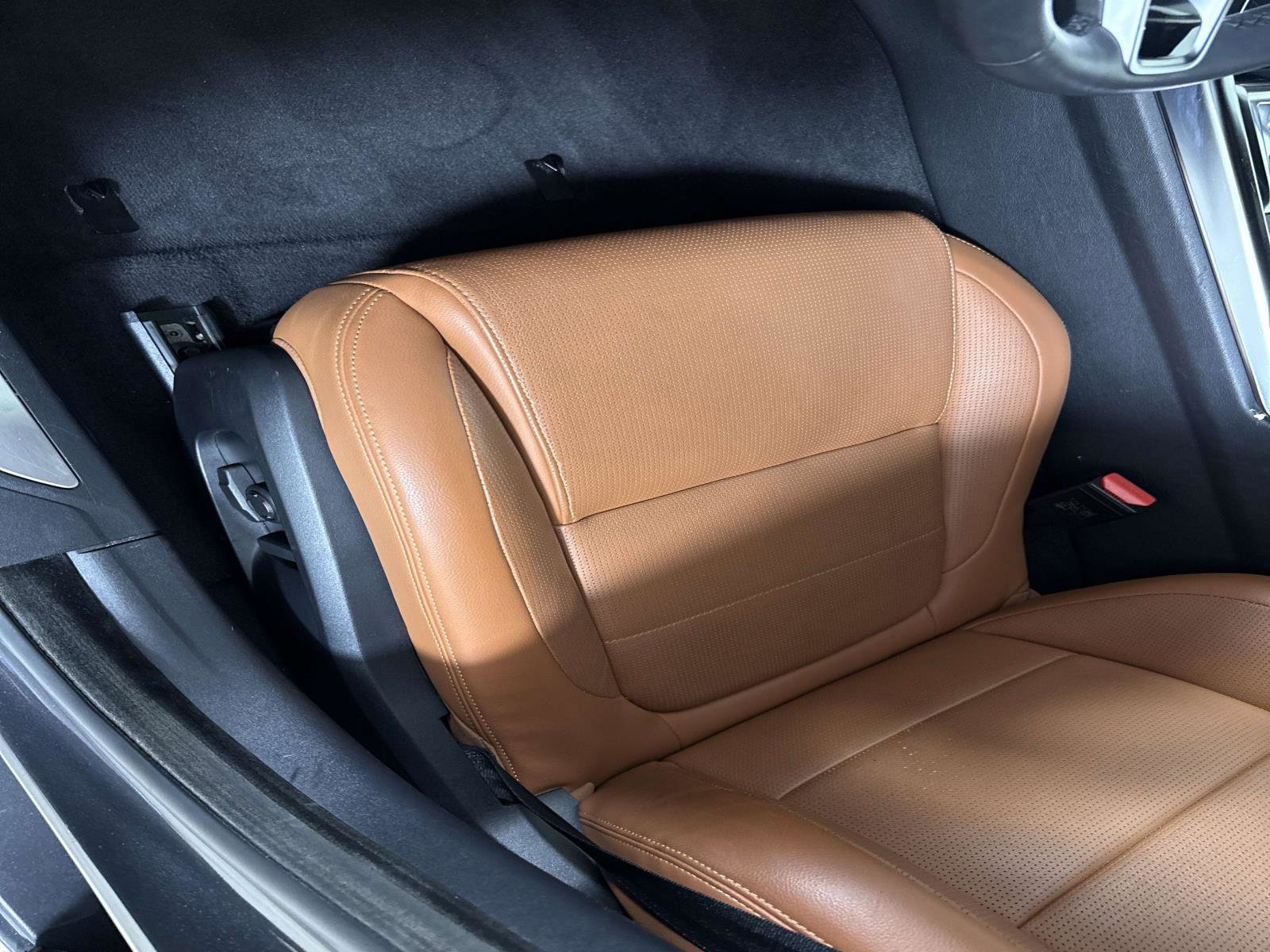 Certified 2024 Jaguar XF R-Dynamic SE RWD image 18
