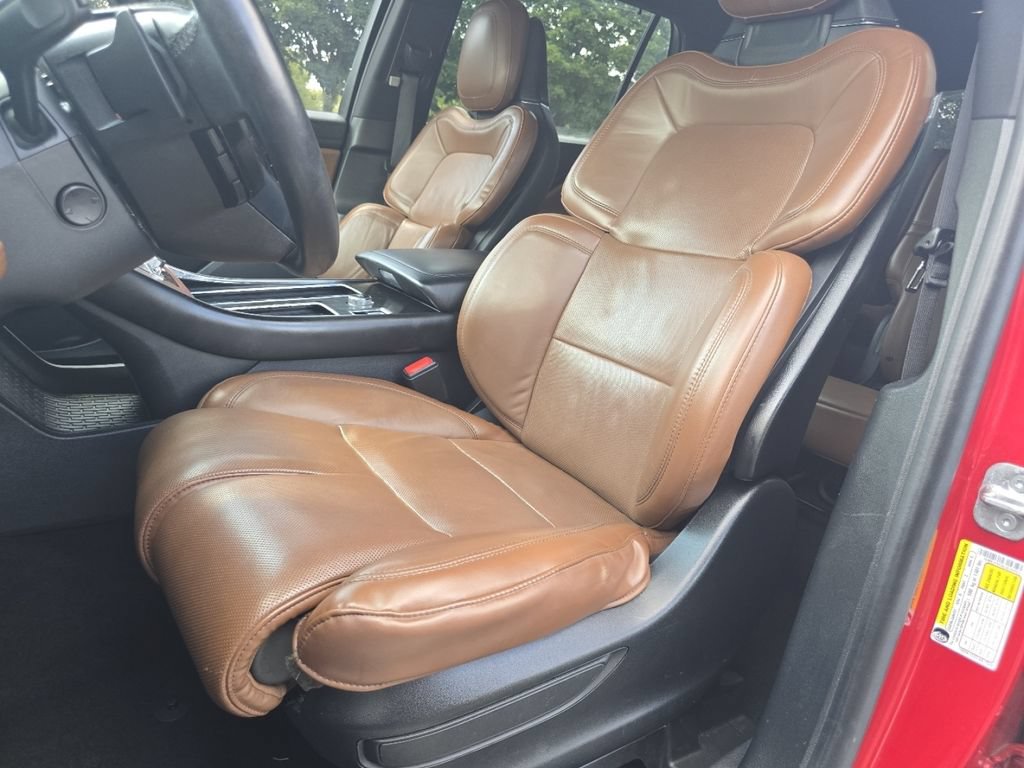 Used 2020 Lincoln Aviator Reserve w/ Equipment Group 202A AWD/4WD image 25