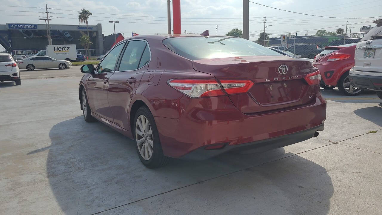 Used 2020 Toyota Camry LE FWD image 5