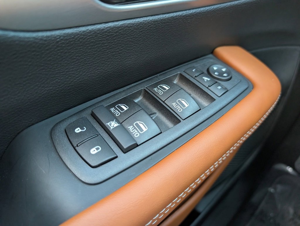 New 2026 Chrysler Pacifica Pinnacle image 42