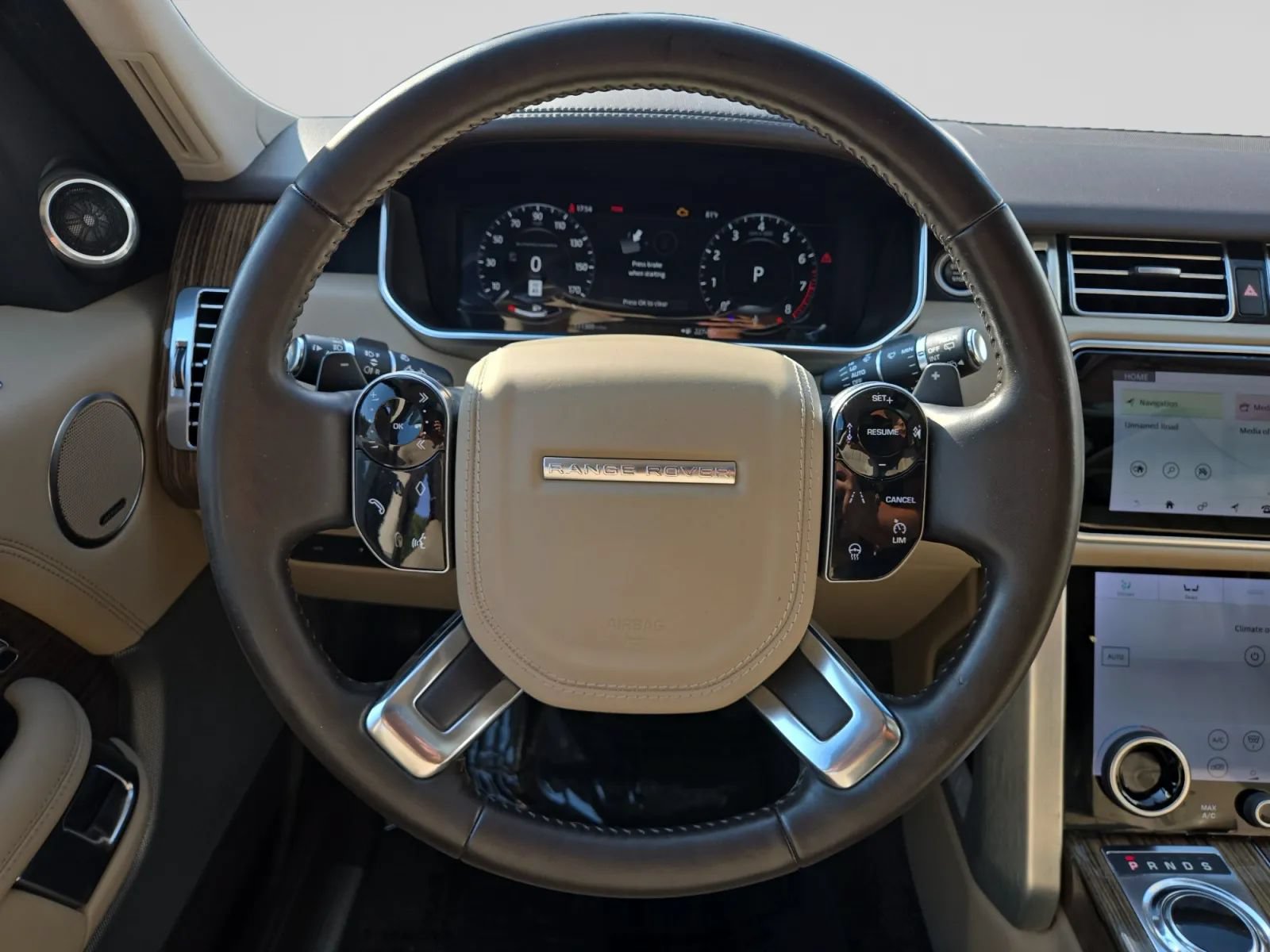 Used 2018 Land Rover Range Rover Supercharged AWD/4WD image 20