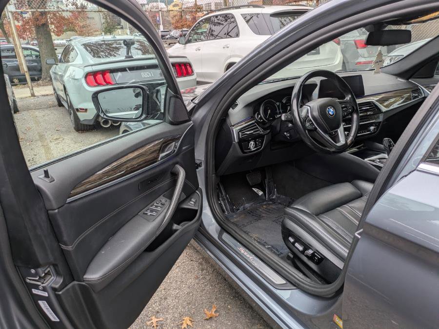 Used 2019 BMW 530i xDrive w/ Convenience Package AWD/4WD image 7