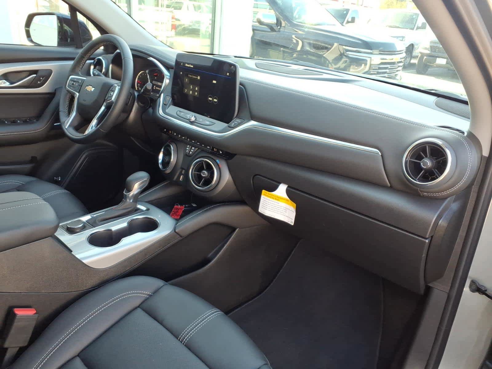 Used 2026 Chevrolet Blazer LT w/ Midnight/Sport Edition AWD/4WD image 21