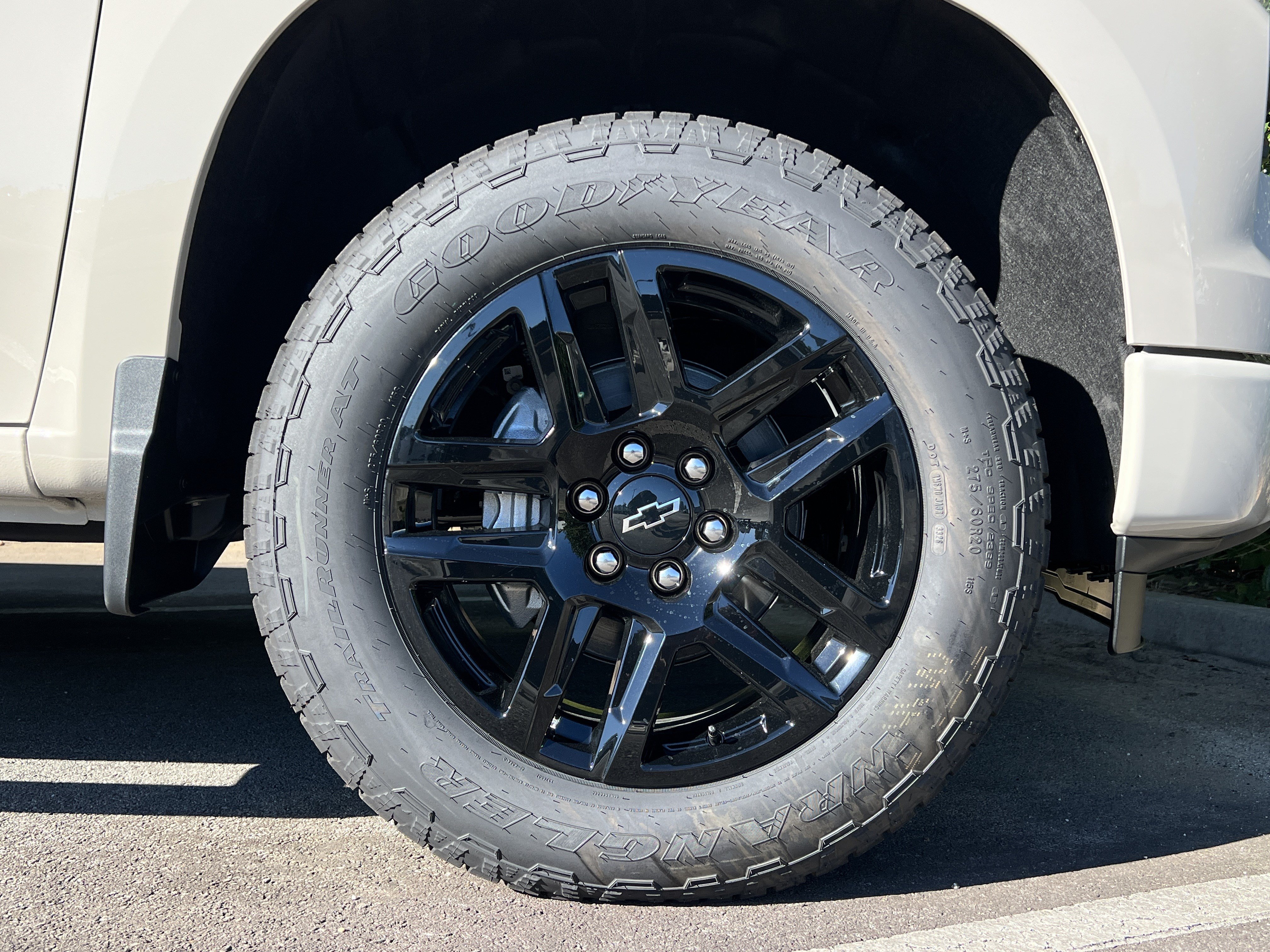 New 2026 Chevrolet Silverado 1500 Custom w/ Turbomax Blackout Package AWD/4WD image 37