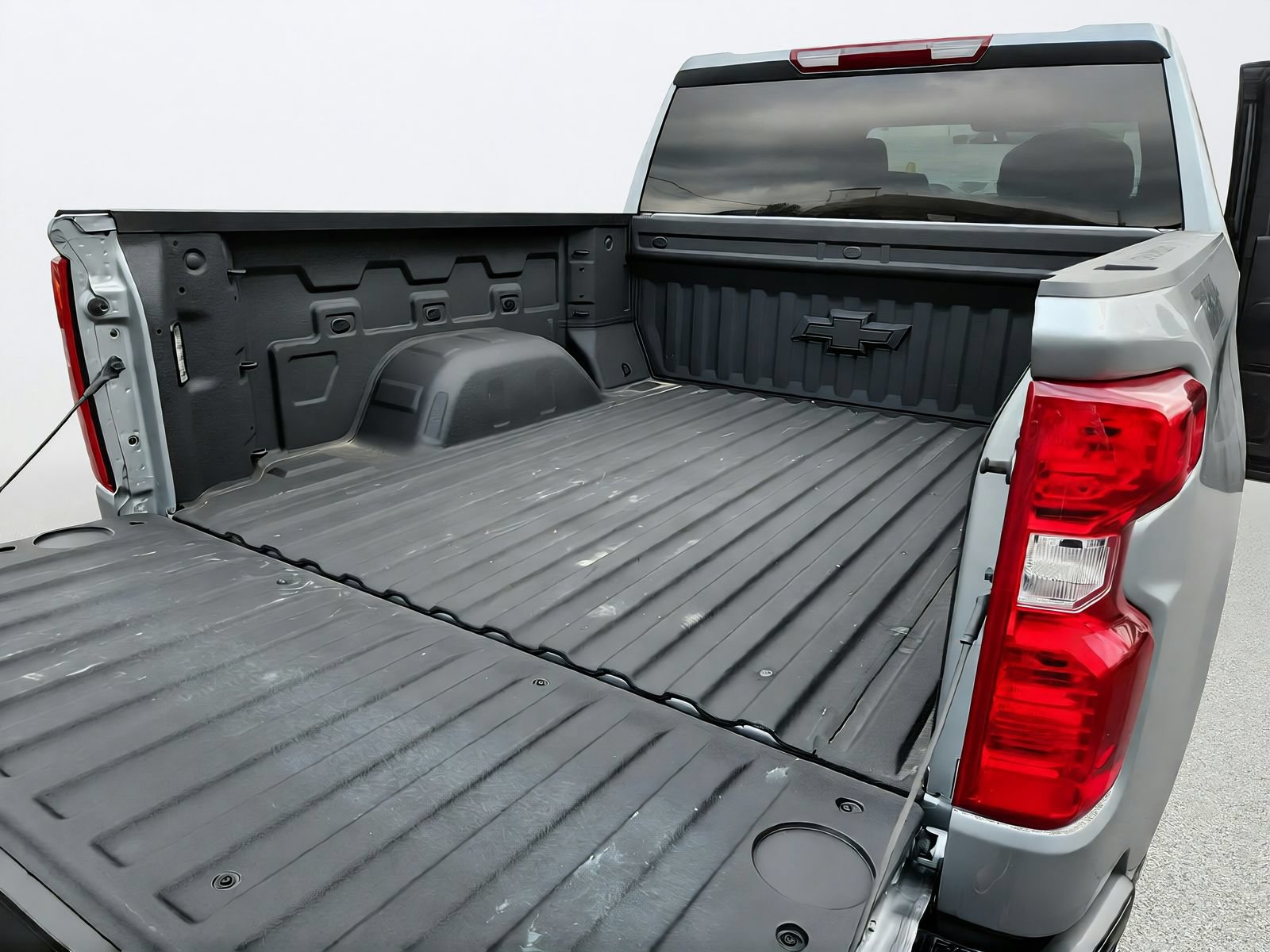 Used 2025 Chevrolet Silverado 1500 Custom Trail Boss w/ Dark Appearance Package AWD/4WD image 28