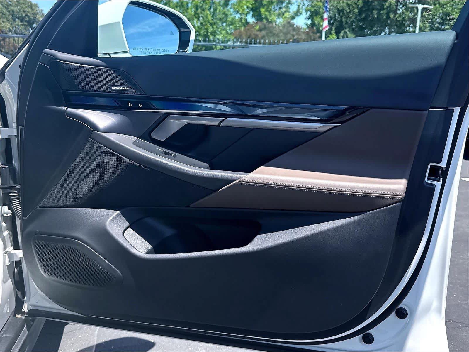 Certified 2024 BMW i5 eDrive40i w/ M Sport Package RWD image 30
