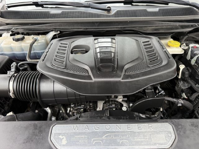 Used 2024 Jeep Wagoneer L Series II RWD image 36