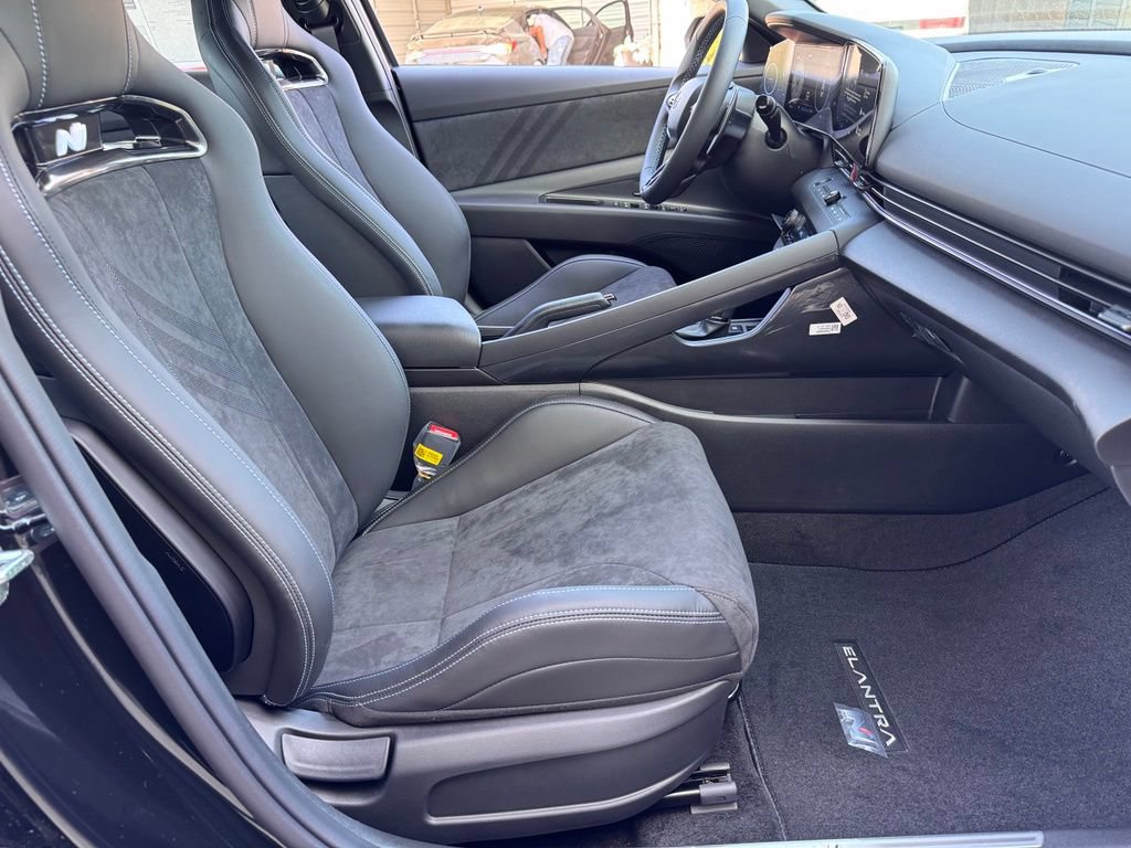 New 2026 Hyundai Elantra N FWD image 17