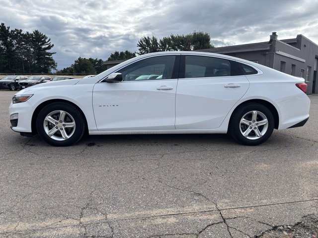 Used 2022 Chevrolet Malibu LS w/ Driver Confidence Package image 4