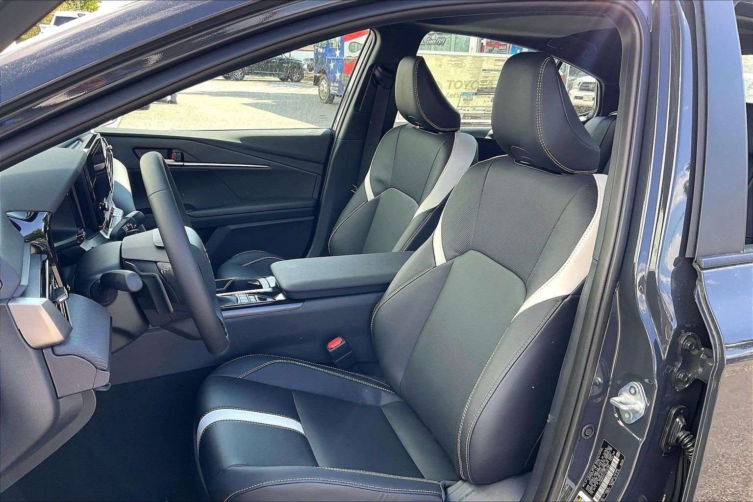 New 2026 Toyota Camry SE image 11