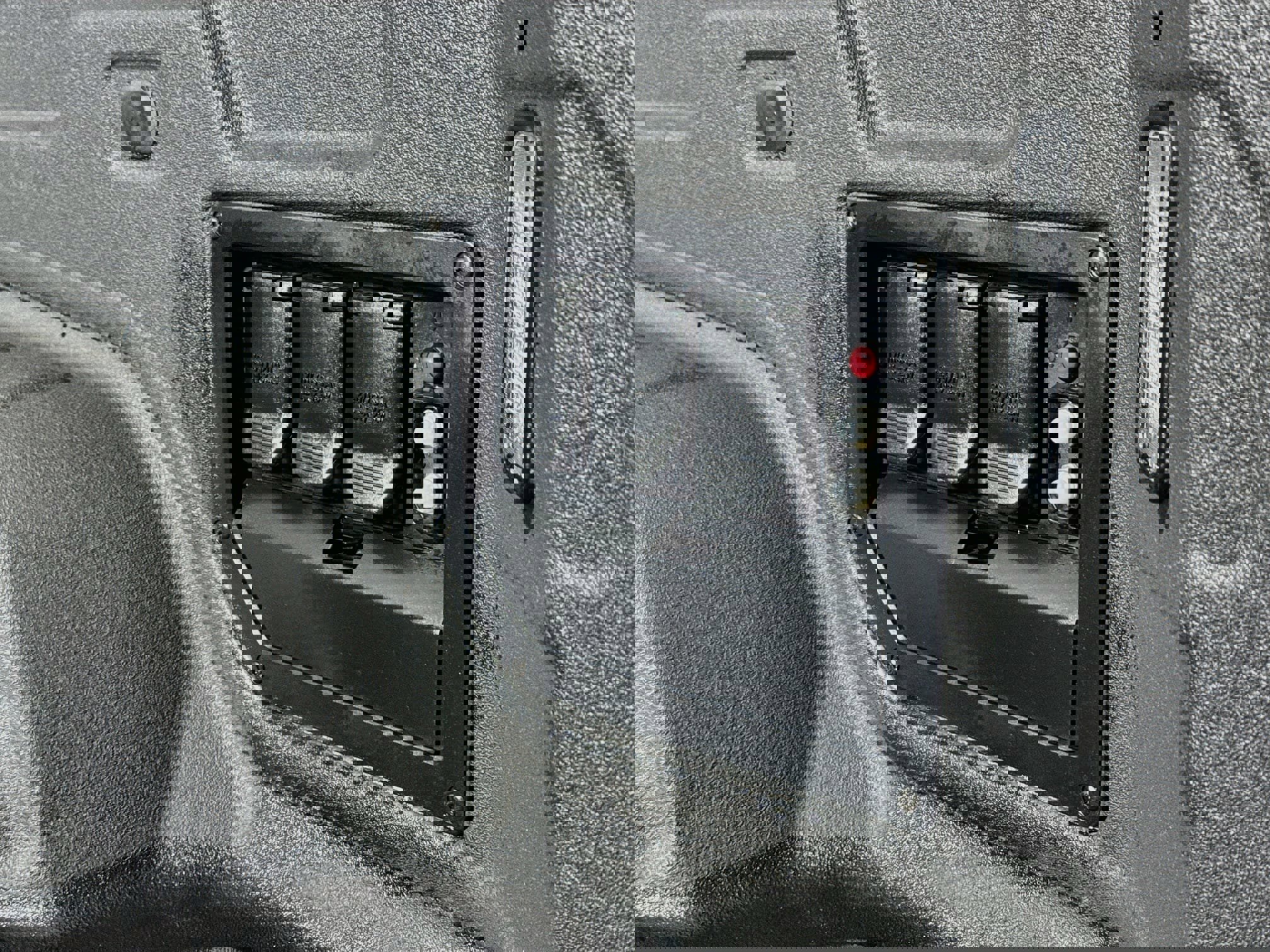 Used 2025 Chevrolet Silverado EV LT image 32