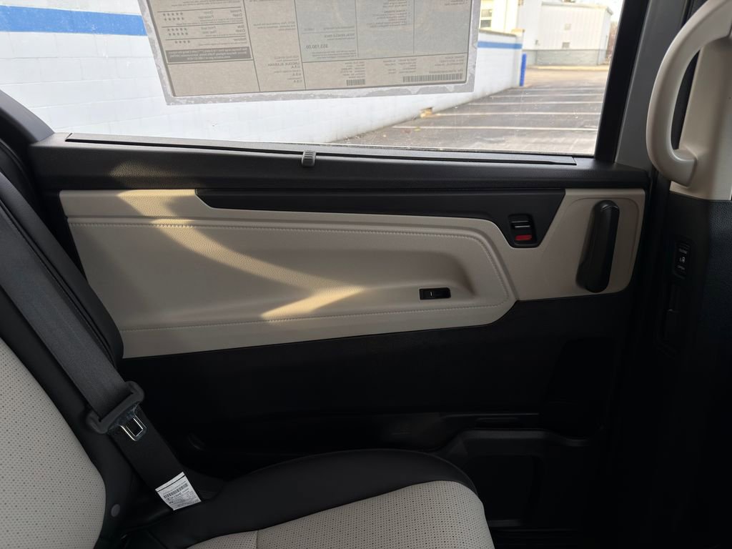 Used 2026 Honda Odyssey Elite image 21