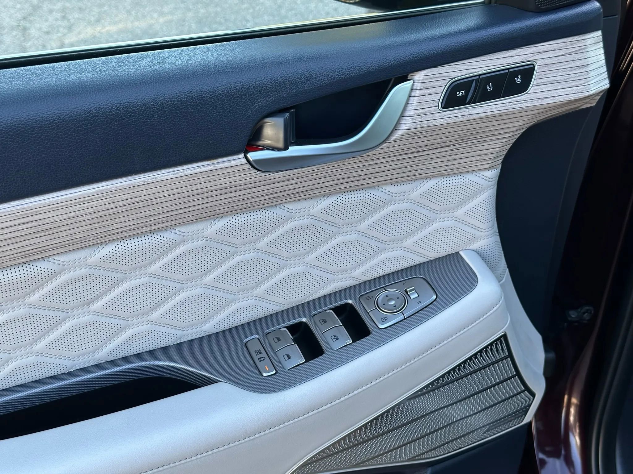 Used 2021 Hyundai Palisade Calligraphy image 11