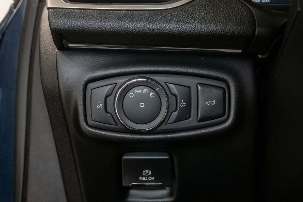 Used 2019 Lincoln MKZ Premiere FWD image 12