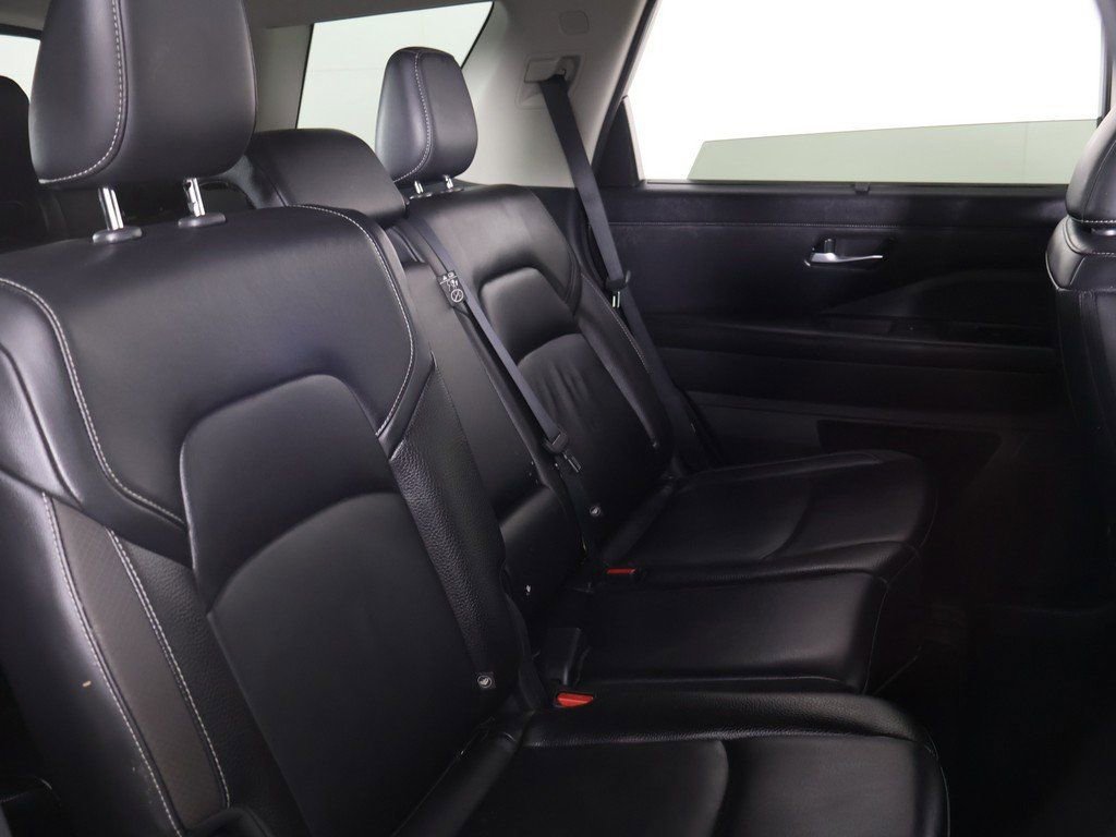 Used 2023 Nissan Pathfinder SL image 33